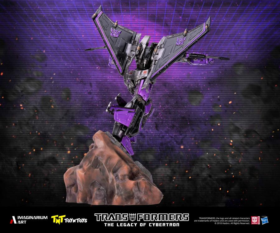 Transformers: Legacy Of Cybertron Skywarp Limited Edition Statue Gallery Image 9