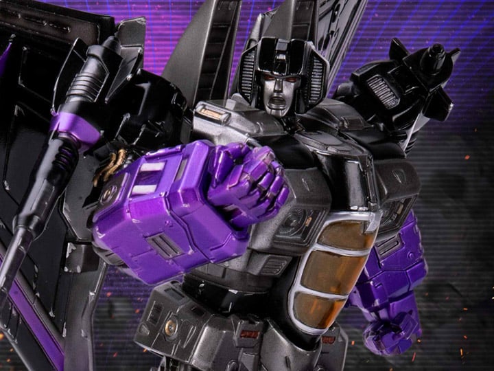Transformers: Legacy Of Cybertron Skywarp Limited Edition Statue Gallery Image 1