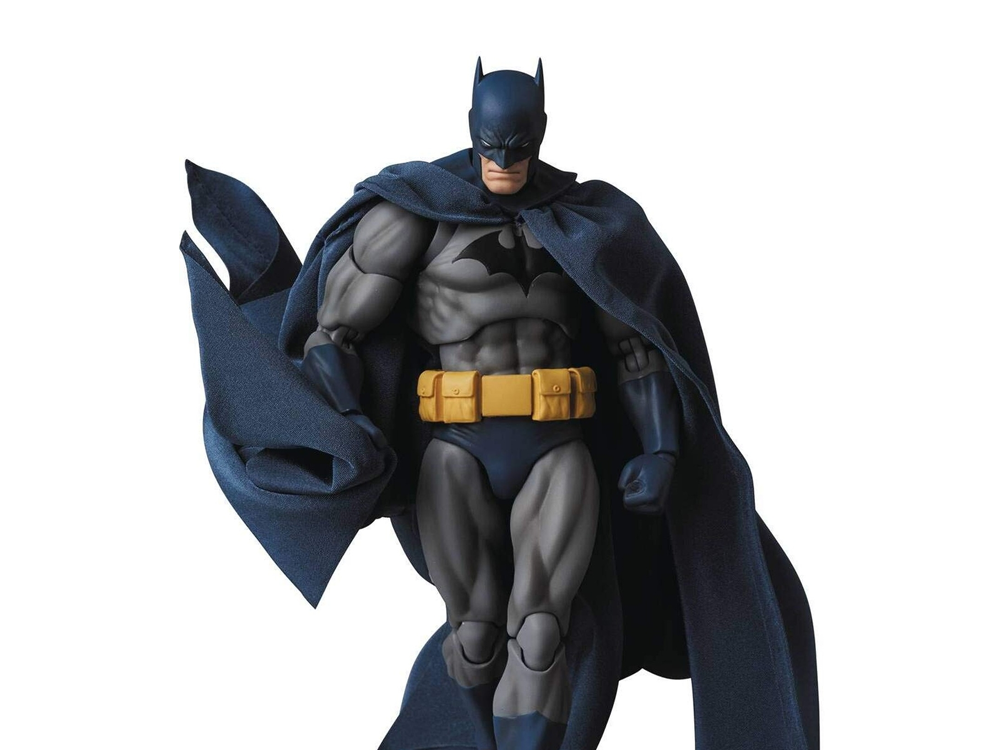 Batman: Hush MAFEX No.105 Batman Action Figure Gallery Image 1