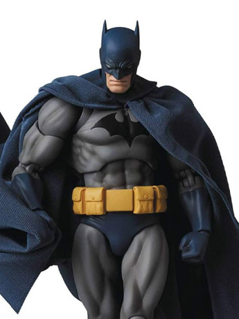 MAFEX マフェックス No.105 BATMAN HUSH Batman: Hush MAFEX No.105 Batman Action Figure Toy