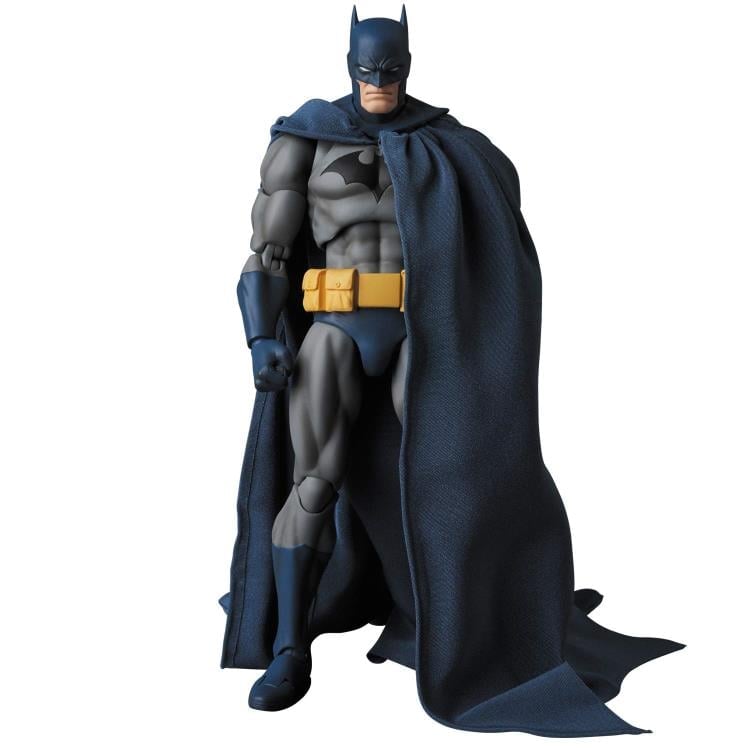 Batman: Hush MAFEX No.105 Batman Action Figure Gallery Image 6