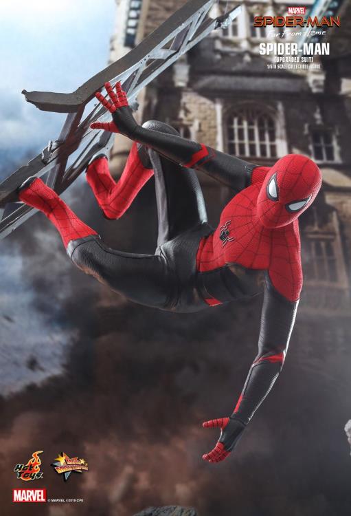 Spider-Man: Far From Home MMS542 Spider-Man (Upgraded Suit) 1/6th Scale Collectible Figure Gallery Image 3