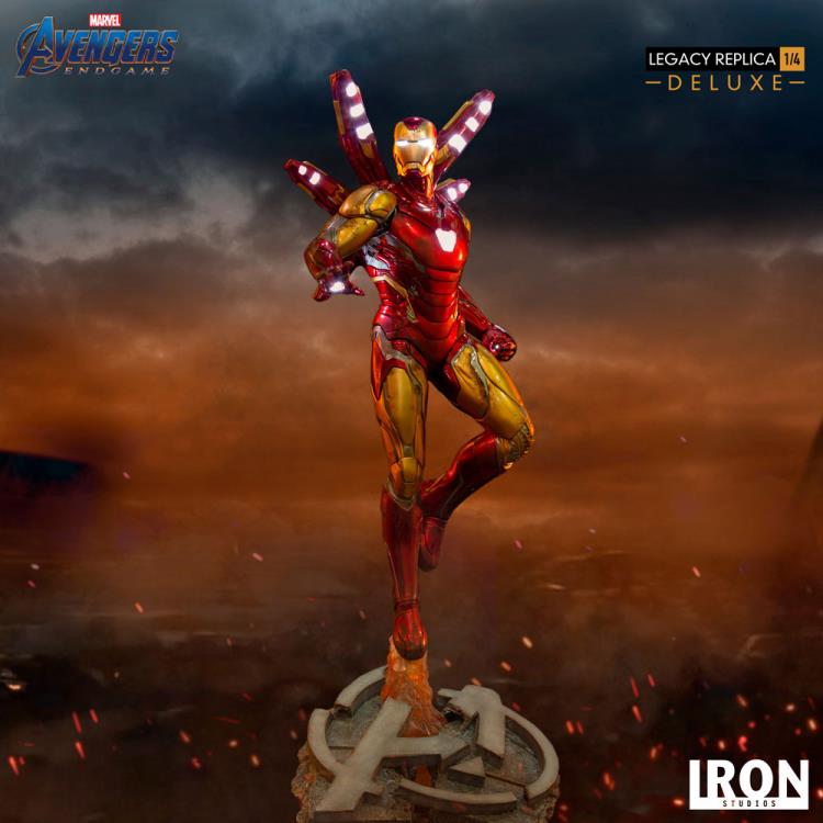 Avengers: Endgame Legacy Replica Iron Man Deluxe 1/4 Scale Limited Edition Statue Gallery Image 3