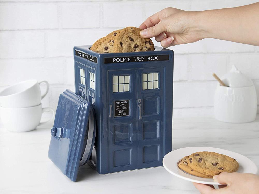 Doctor Who TARDIS Cookie Jar Gallery Image 6