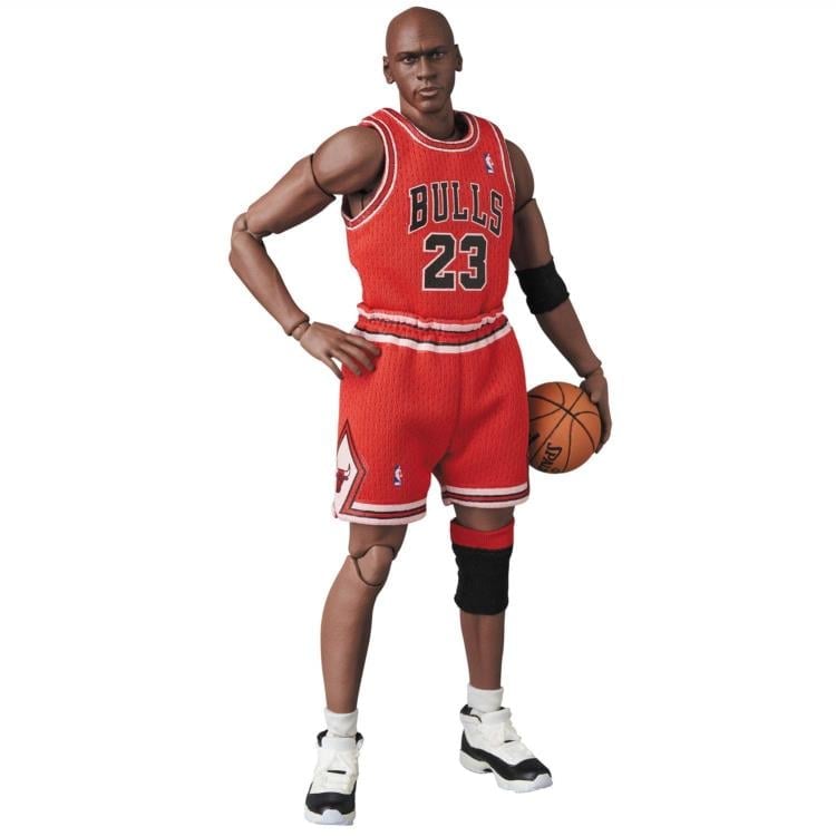 Michael Jordan MAFEX No.100 Action Figure Gallery Image 4
