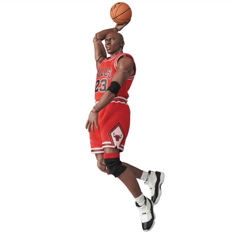 MAFEX No. 100 Michael Jordan Chicago Bulls Action Figure