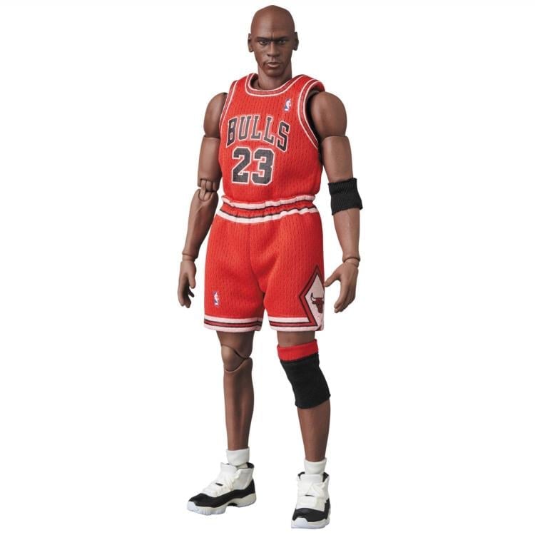Michael Jordan MAFEX No.100 Action Figure Gallery Image 8