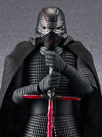 Star Wars: The Rise of Skywalker Kylo Ren 1/12 Scale Model Kit Gallery Image 2