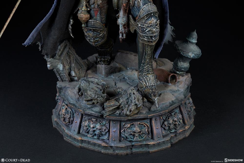 Court of The Dead Premium Format Relic Ravlatch: Paladin of the Dead Gallery Image 9