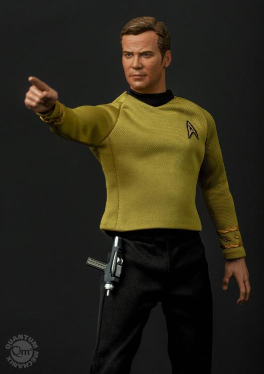 Star Trek: The Original Series Captain Kirk 1/6 Scale Limited Edition Figure Gallery Image 8