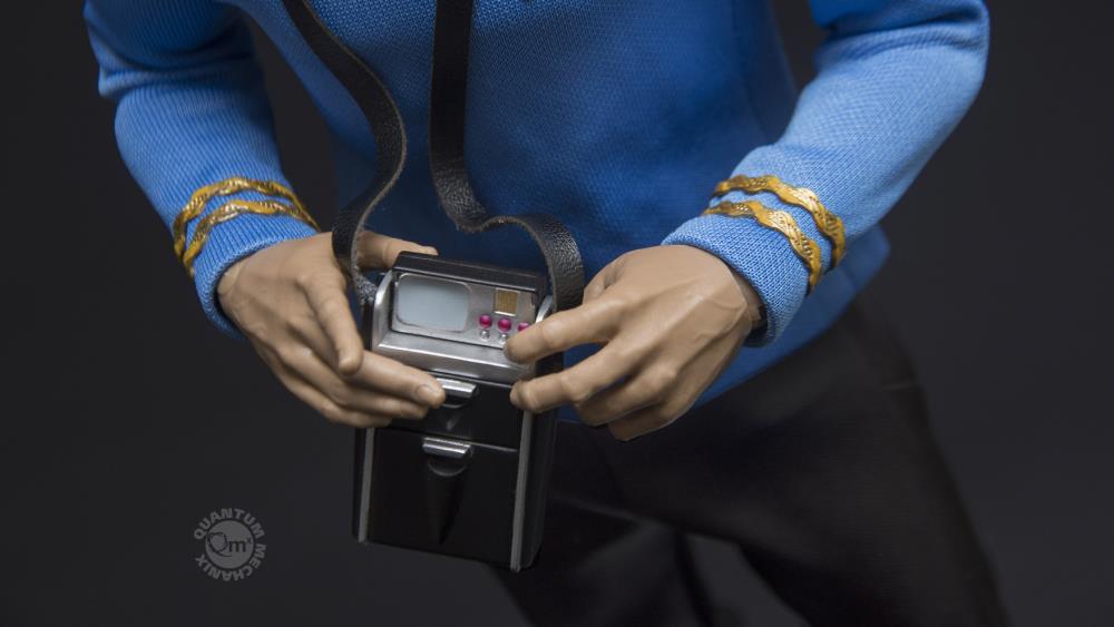 Star Trek: The Original Series Spock 1/6 Scale Limited Edition Figure Gallery Image 9