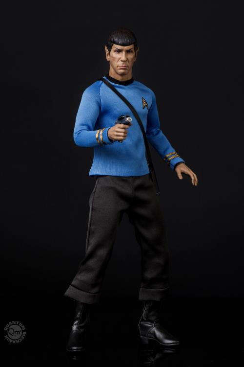 Star Trek: The Original Series Spock 1/6 Scale Limited Edition Figure Gallery Image 4