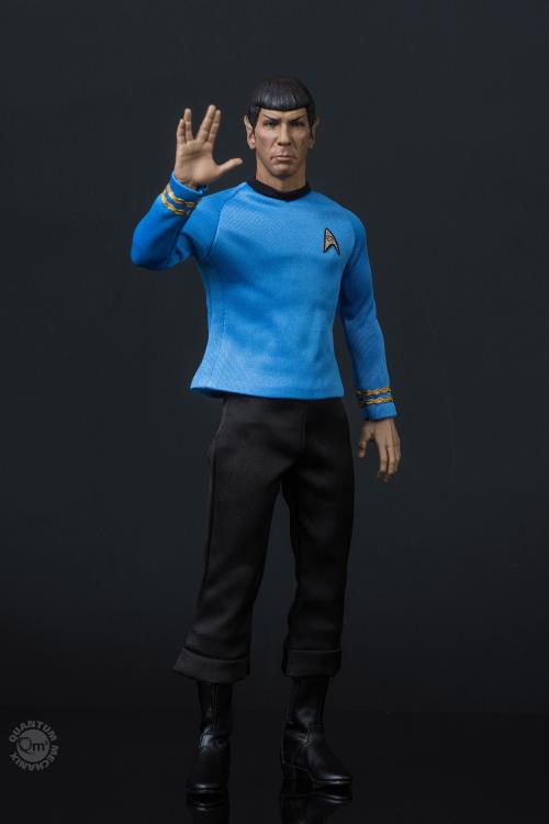 Star Trek: The Original Series Spock 1/6 Scale Limited Edition Figure Gallery Image 3