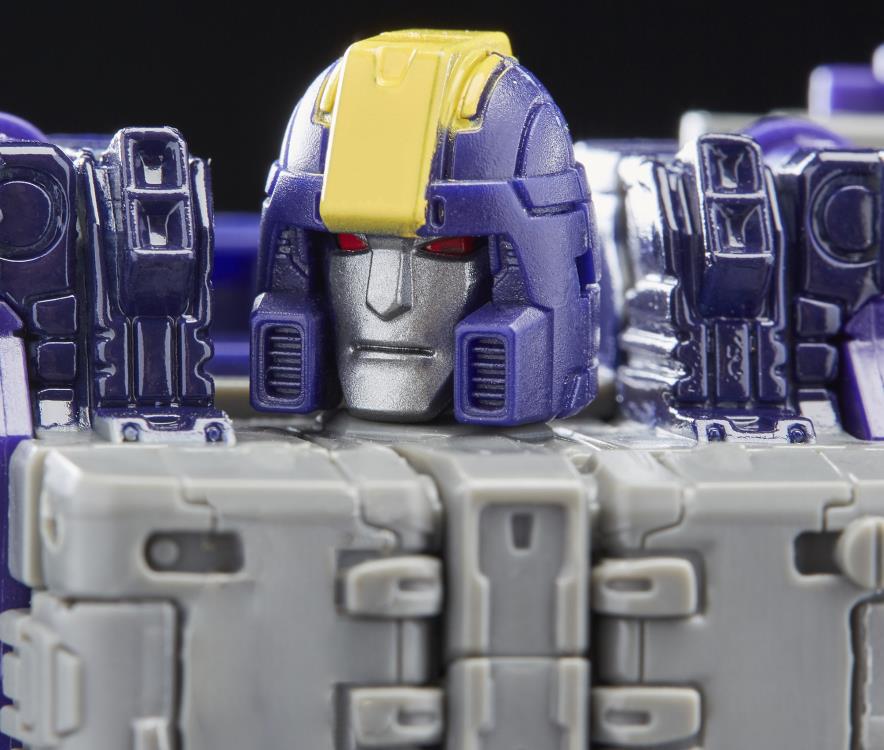 Transformers War for Cybertron: Siege Leader Astrotrain Gallery Image 6
