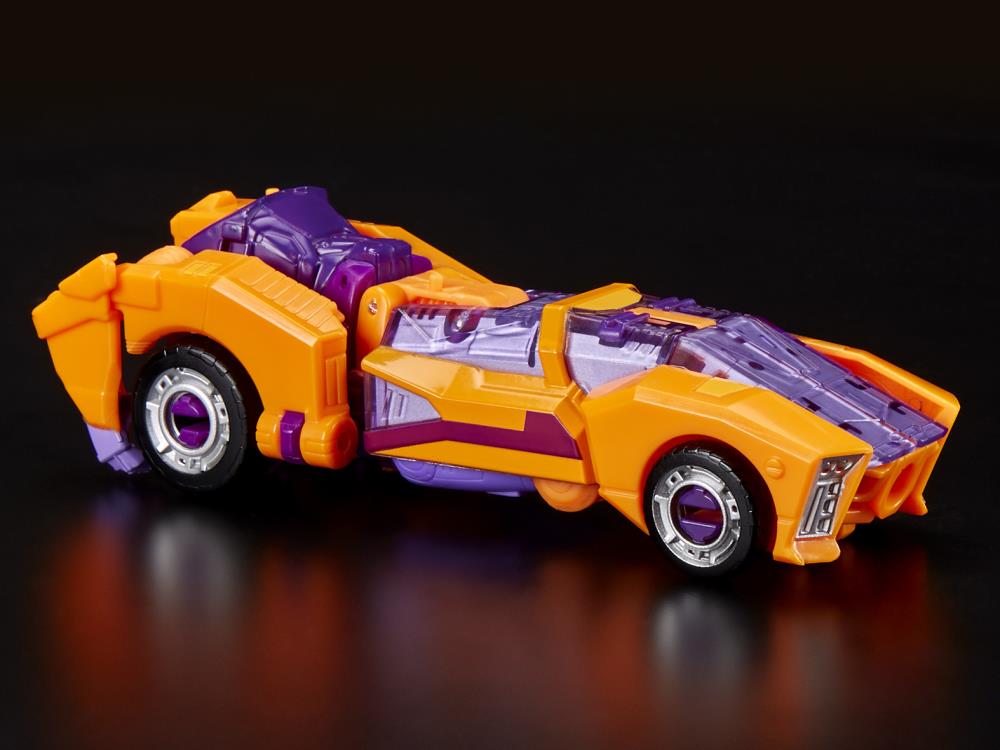 Transformers Generations Selects Deluxe Lancer Gallery Image 4