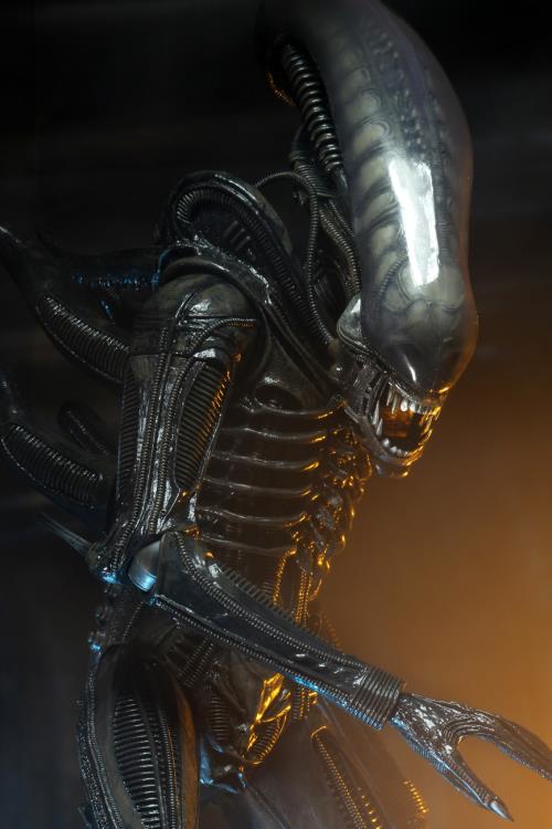 Alien 40th Anniversary Big Chap 1/4 Scale Action Figure Gallery Image 7
