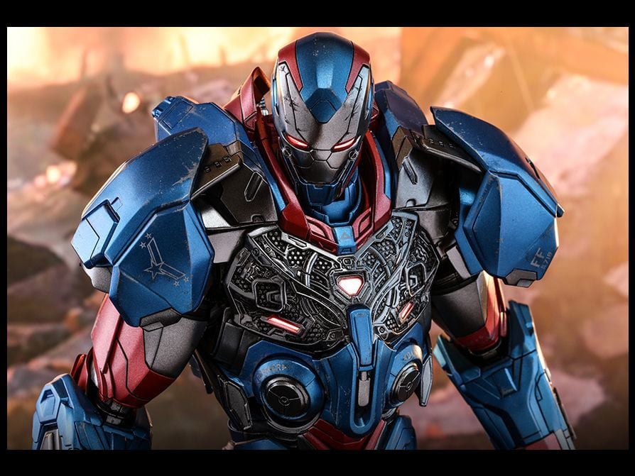 Avengers: Endgame MMS547D34 Iron Patriot 1/6th Scale Collectible Figure Gallery Image 10