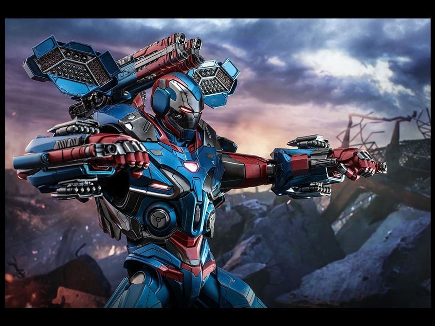 Avengers: Endgame MMS547D34 Iron Patriot 1/6th Scale Collectible Figure Gallery Image 9