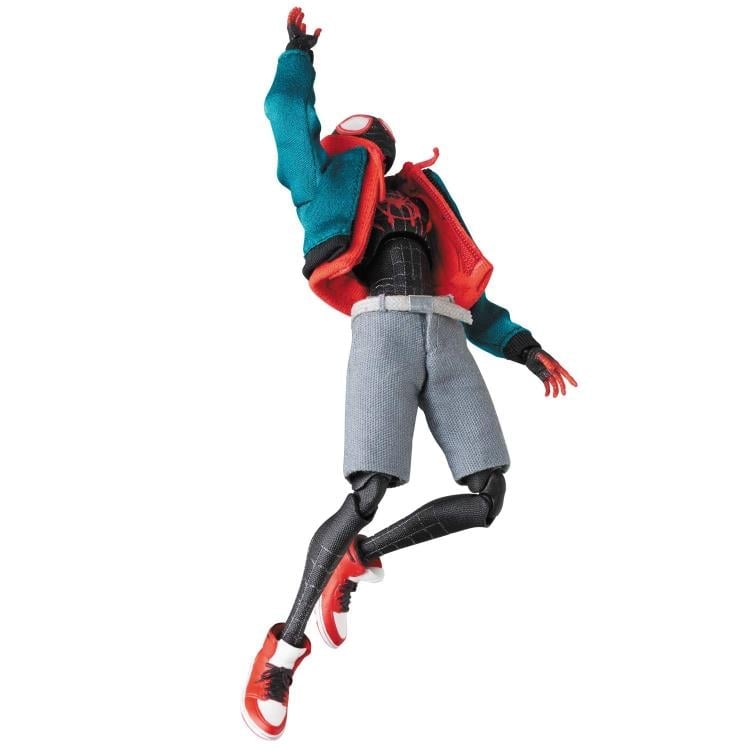 Spider-Man: Into the Spider-Verse MAFEX No.107 Spider-Man Action Figure Gallery Image 8
