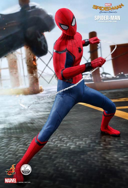 Spider-Man: Homecoming QS015 Spider-Man (Deluxe Ver.) 1/4 Scale Collectible Figure Gallery Image 3