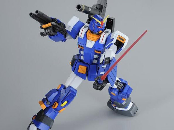 Mobile Suit Gundam: Bonds of the Battlefield MG Full Armor Gundam (Blue Color Ver.) Exclusive 1/100 Scale Model Kit Gallery Image 1