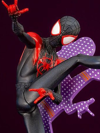 Spider-Man: Into the Spider-Verse ArtFX+ Spider-Man (Hero Suit Ver.) Statue Gallery Image 2