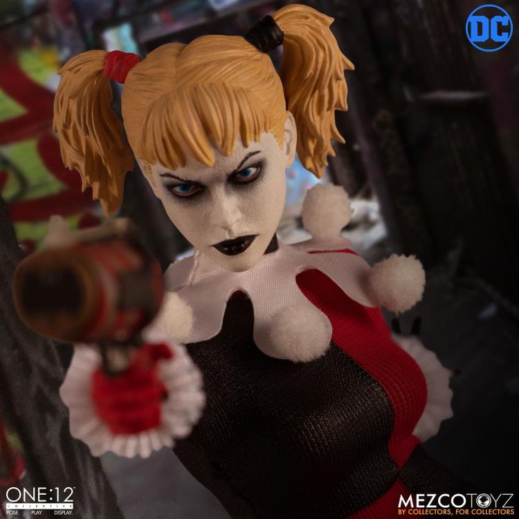 DC Comics One:12 Collective Deluxe Harley Quinn Gallery Image 7