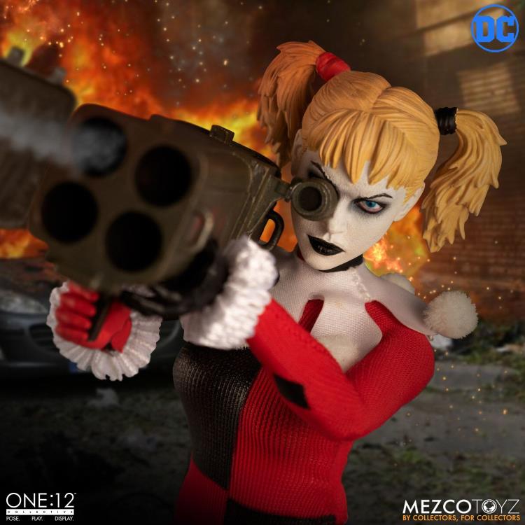 DC Comics One:12 Collective Deluxe Harley Quinn Gallery Image 8