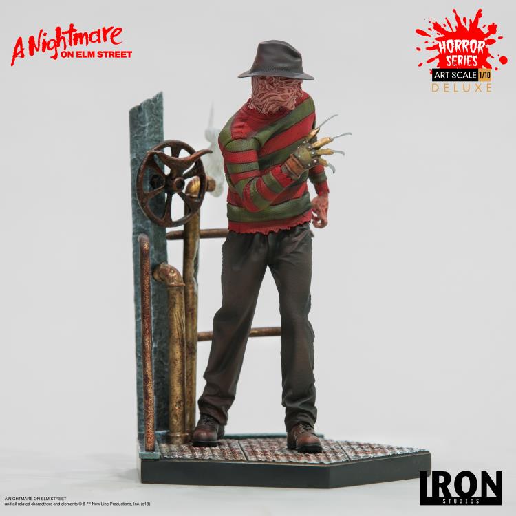 A Nightmare on Elm Street Freddy Krueger 1/10 Deluxe Art Scale Statue Gallery Image 6