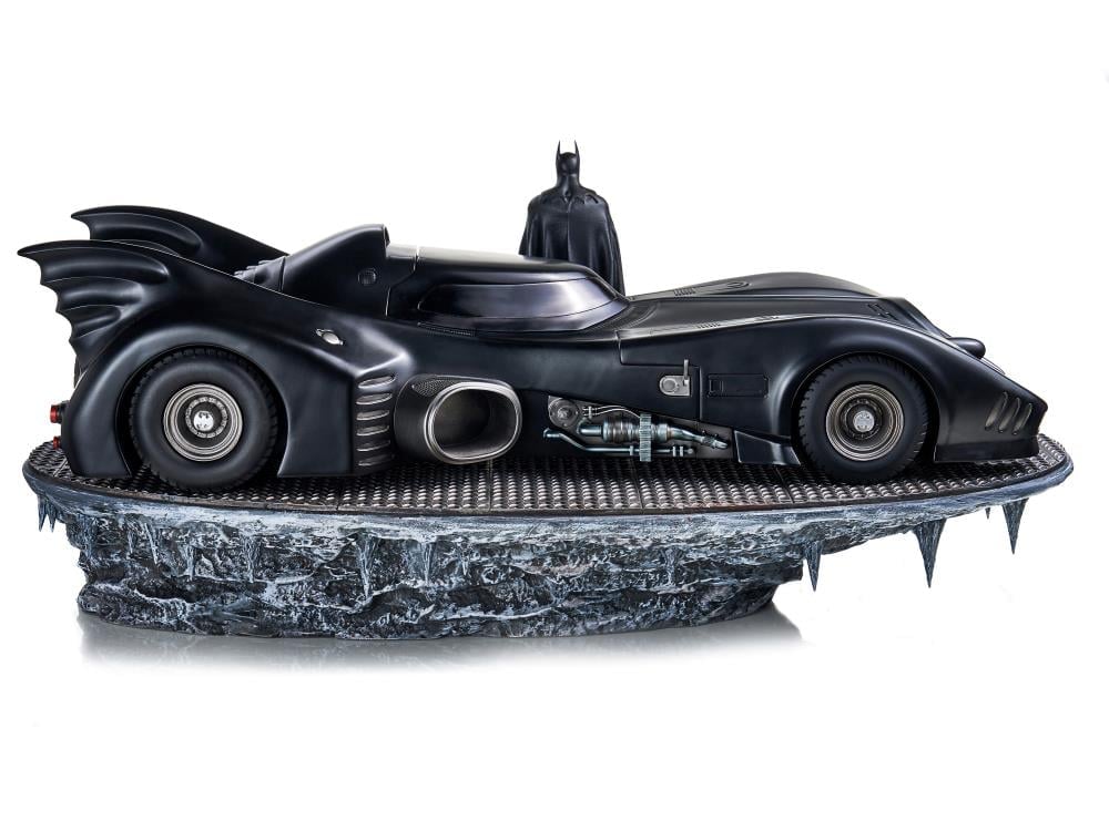 Batman (1989) Batman & Batmobile 1/10 Deluxe Art Scale Limited Edition Statue Gallery Image 7