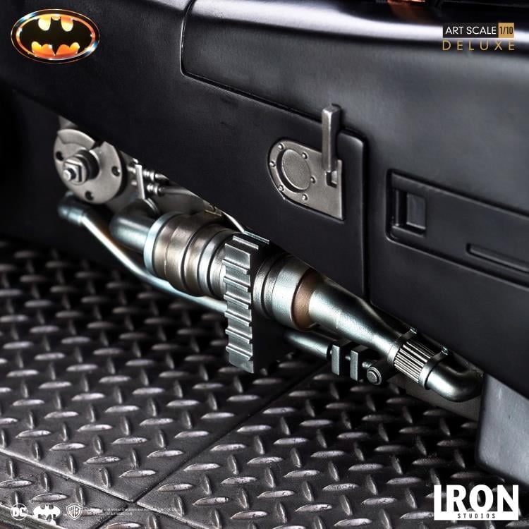 Batman (1989) Batman & Batmobile 1/10 Deluxe Art Scale Limited Edition Statue Gallery Image 15