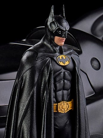Batman (1989) Batman & Batmobile 1/10 Deluxe Art Scale Limited Edition Statue Gallery Image 2