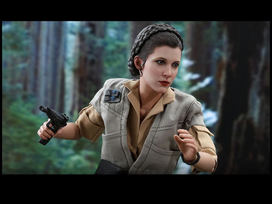 Star Wars: Return of the Jedi MMS549 Princess Leia 1/6 Scale Collectible Figure Gallery Image 13
