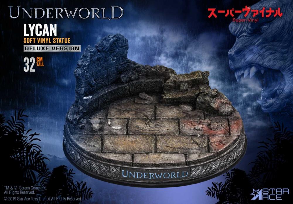 Underworld Evolution Lycan Deluxe Soft Vinyl Statue Gallery Image 11