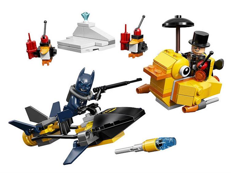 LEGO DC Super Heroes - Batman: The Penguin Face Off 76010 Gallery Image 1