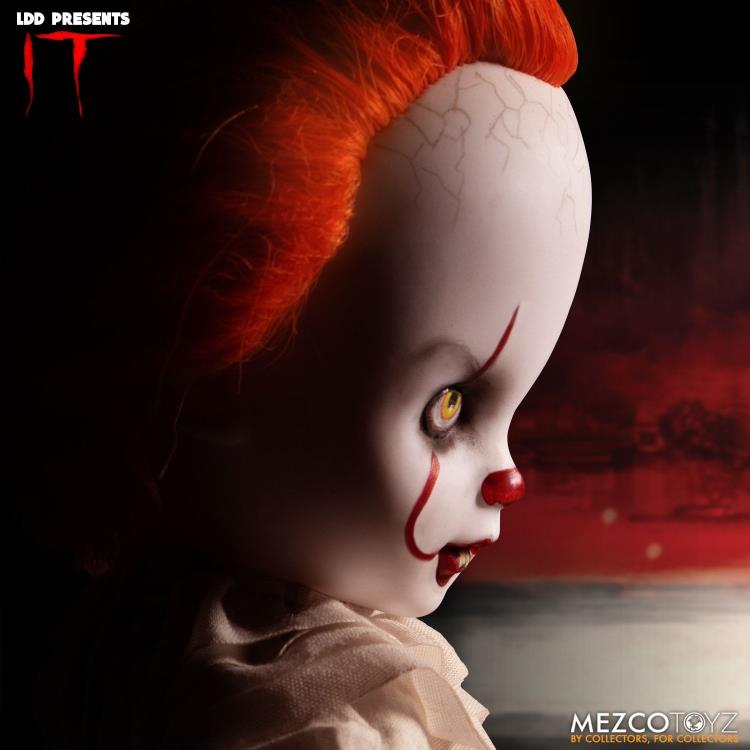 Living Dead Dolls Pennywise (2017) | 10
