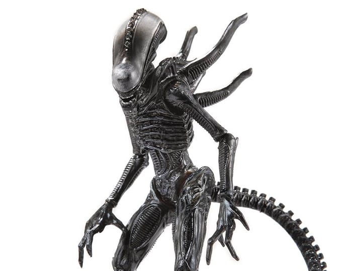 Aliens: Colonial Marines Alien Lurker 1:18 Scale Action Figure Gallery Image 1
