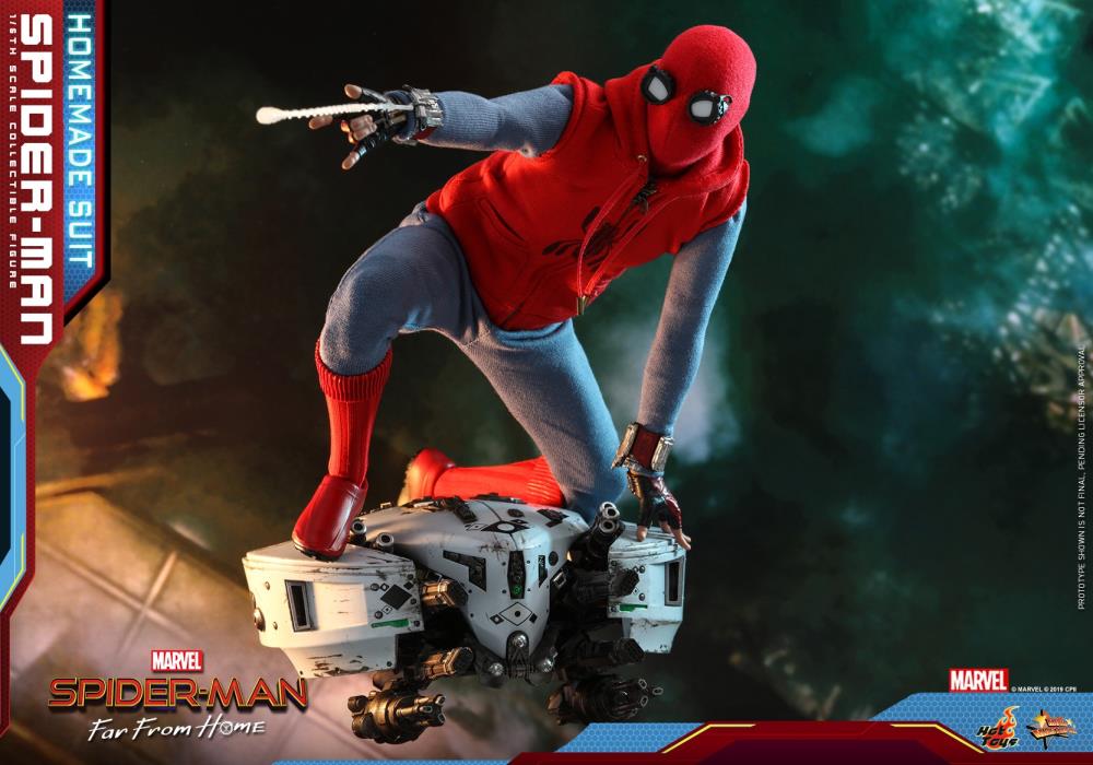 Spider-Man: Far From Home MMS552 Spider-Man (Homemade Suit Ver.) 1/6th Scale Collectible Figure Gallery Image 5