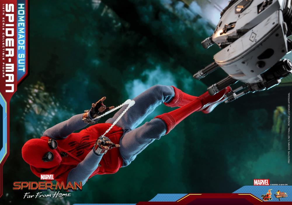 Spider-Man: Far From Home MMS552 Spider-Man (Homemade Suit Ver.) 1/6th Scale Collectible Figure Gallery Image 8