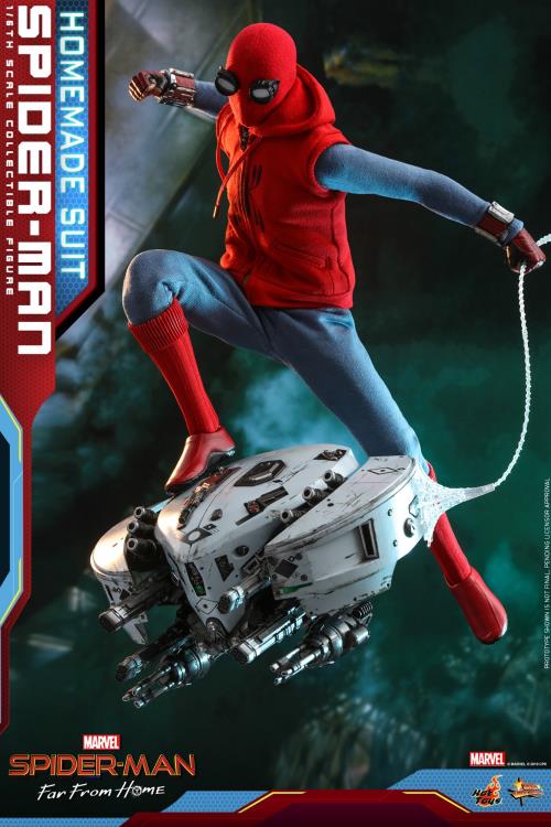 Spider-Man: Far From Home MMS552 Spider-Man (Homemade Suit Ver.) 1/6th Scale Collectible Figure Gallery Image 6