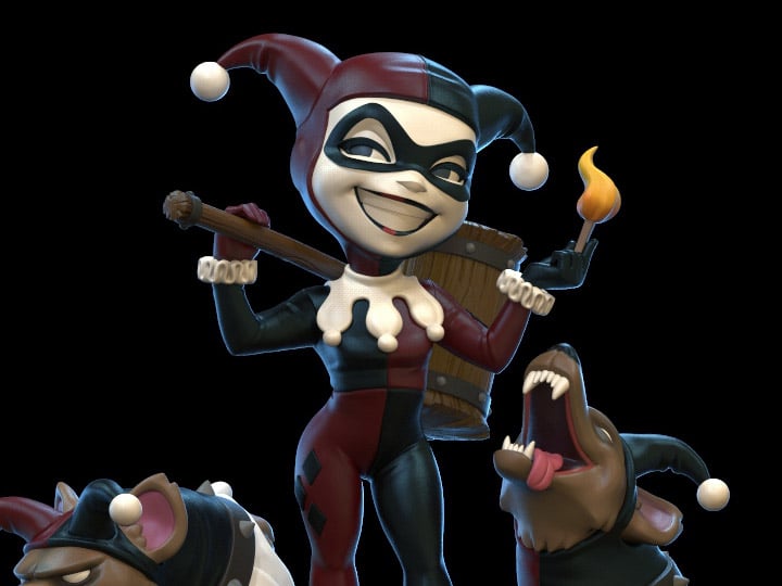 Batman: The Animated Series Q-Fig Remastered Harley Quinn Gallery Image 1