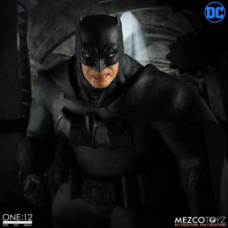 DC Comics One:12 Collective Batman (Supreme Knight) Gallery Image 7