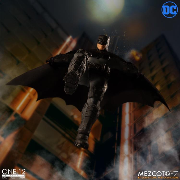 DC Comics One:12 Collective Batman (Supreme Knight) Gallery Image 4