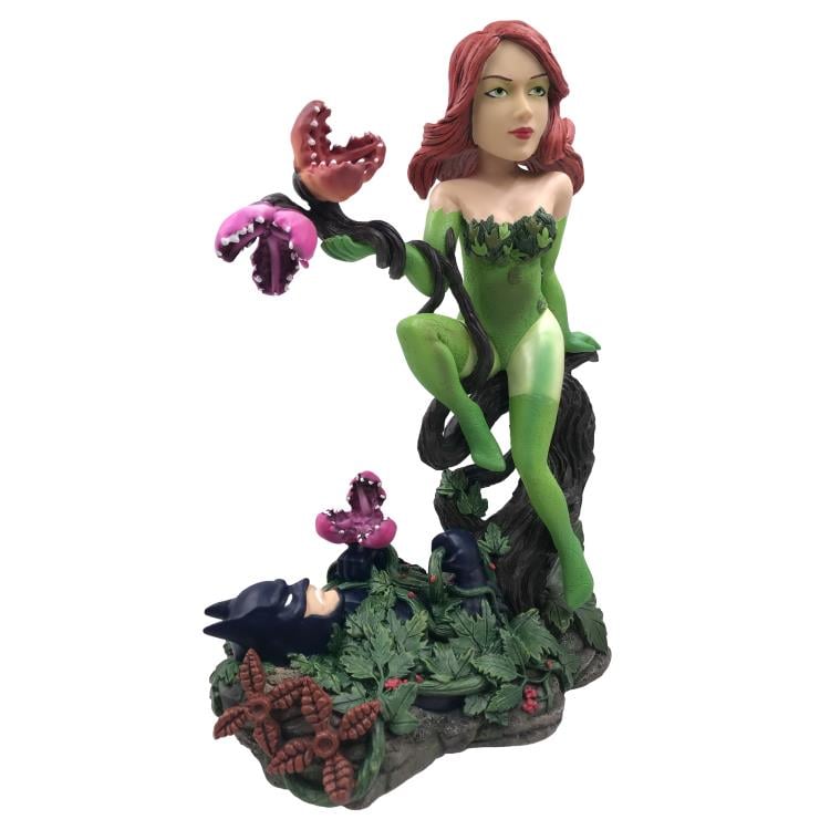 DC Comics Poison Ivy Limited Edition BBTS Exclusive Bobblehead Gallery Image 5