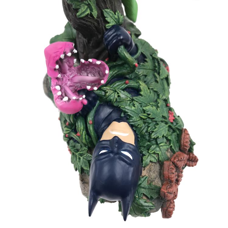 DC Comics Poison Ivy Limited Edition BBTS Exclusive Bobblehead Gallery Image 7