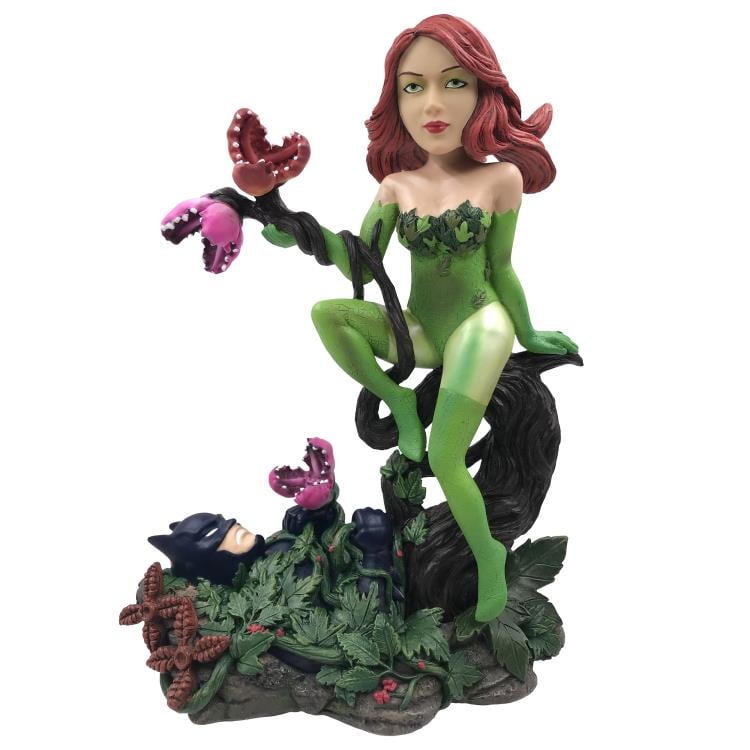 DC Comics Poison Ivy Limited Edition BBTS Exclusive Bobblehead Gallery Image 3