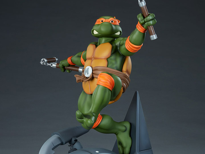 Teenage Mutant Ninja Turtles Michelangelo 1/4 Scale Collector Edition Statue Gallery Image 1