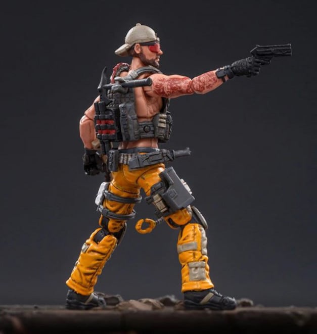Hardcore Coldplay Bounty Hunter 1/18 Scale Figure Gallery Image 5