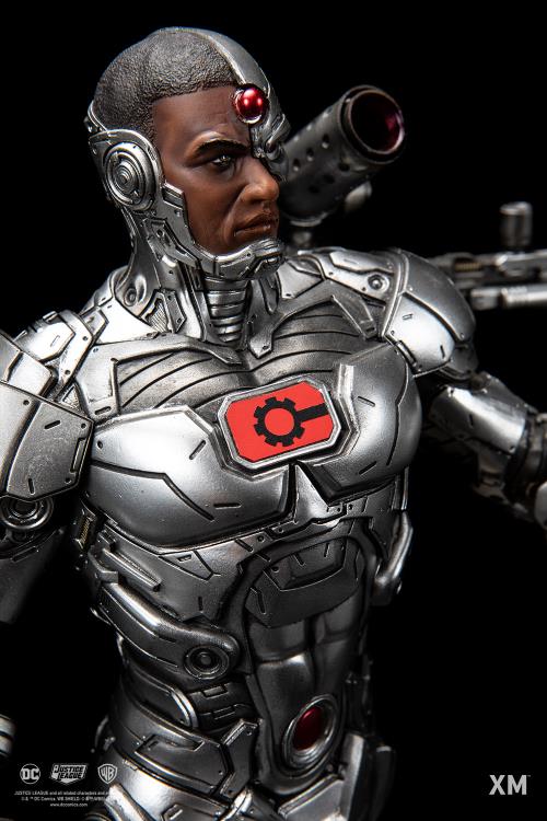 DC Rebirth Premium Collectibles Cyborg Limited Edition Statue Gallery Image 11
