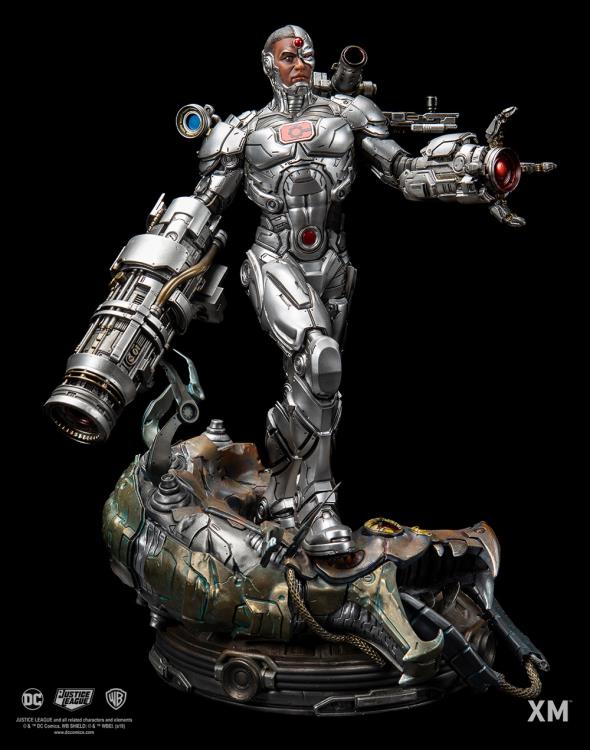 DC Rebirth Premium Collectibles Cyborg Limited Edition Statue Gallery Image 4